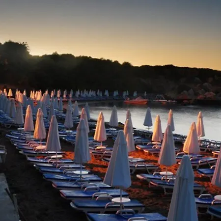 Denizkizi Hotell 4*