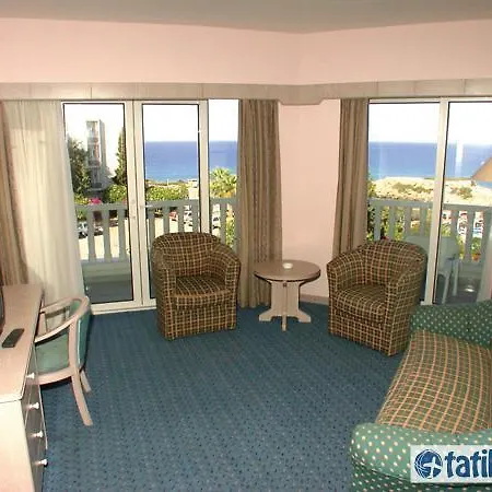 Hotel Denizkizi Karavas (Northern Cyprus)