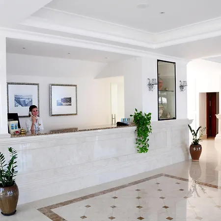 Denizkizi Otel 3*