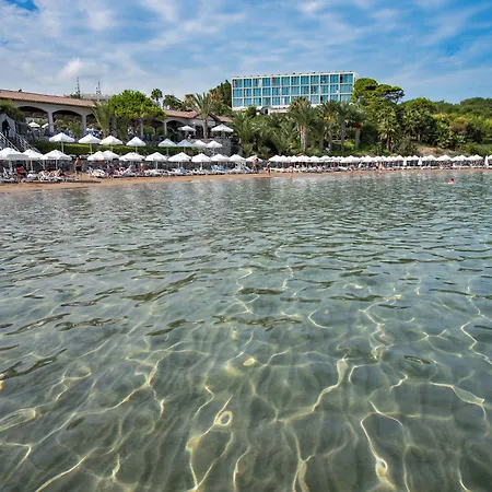 Denizkizi Otel Karavas (Northern Cyprus)
