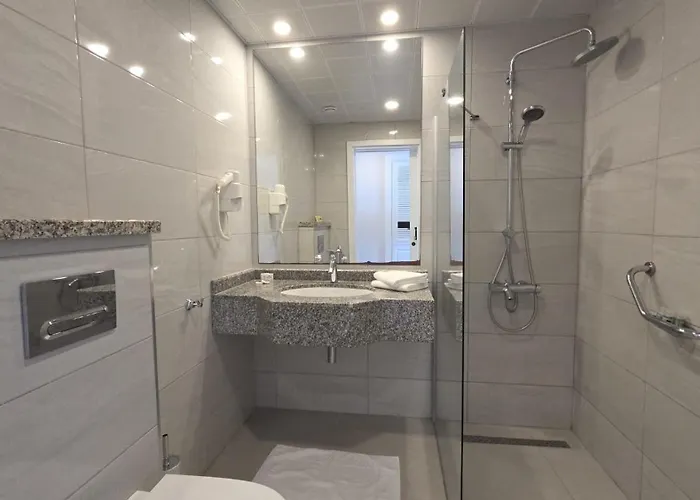 Hotel Denizkizi Karavas (Northern Cyprus)