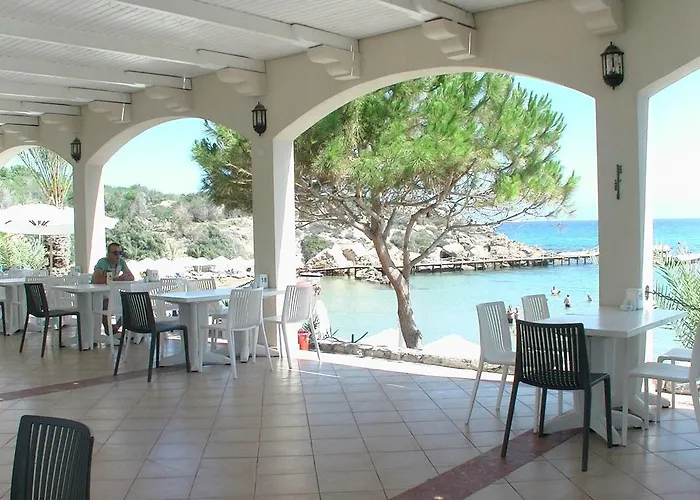 Denizkizi Hotel Karavas (Northern Cyprus)